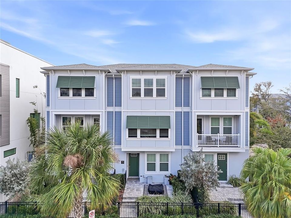 For Rent: $5,200 (3 beds, 3 baths, 1936 Square Feet)