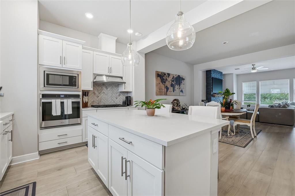 For Rent: $5,200 (3 beds, 3 baths, 1936 Square Feet)