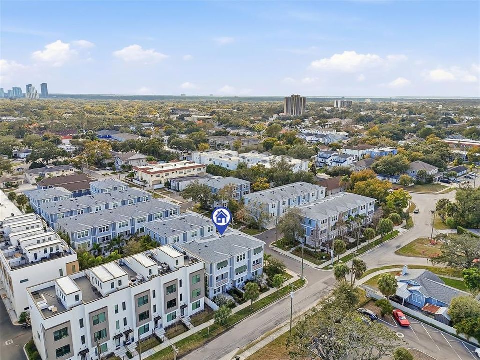 For Rent: $5,200 (3 beds, 3 baths, 1936 Square Feet)