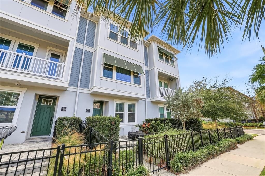 For Rent: $5,200 (3 beds, 3 baths, 1936 Square Feet)
