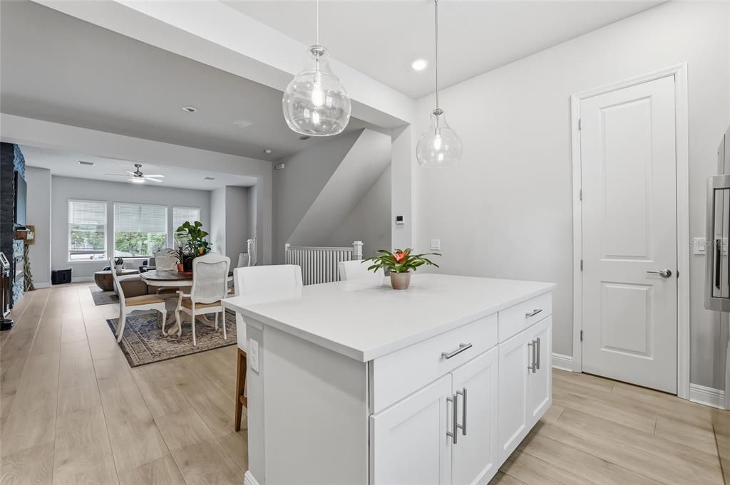 For Rent: $5,200 (3 beds, 3 baths, 1936 Square Feet)