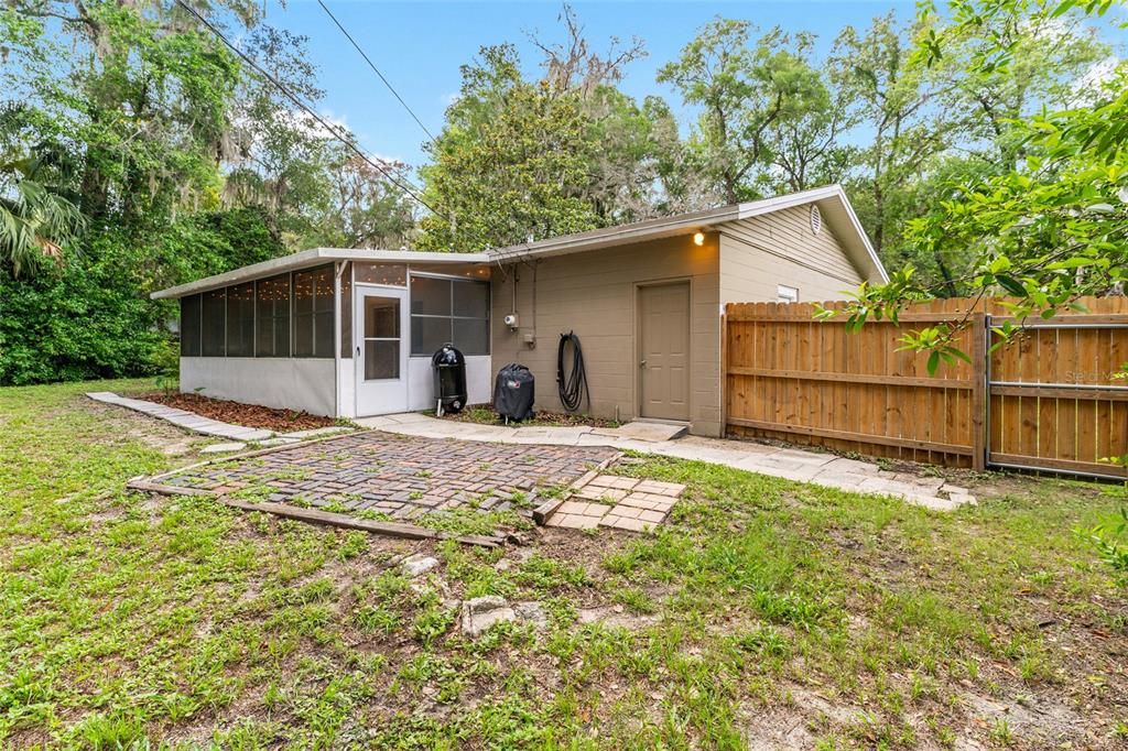 En Venta: $306,000 (3 camas, 2 baños, 1215 Pies cuadrados)