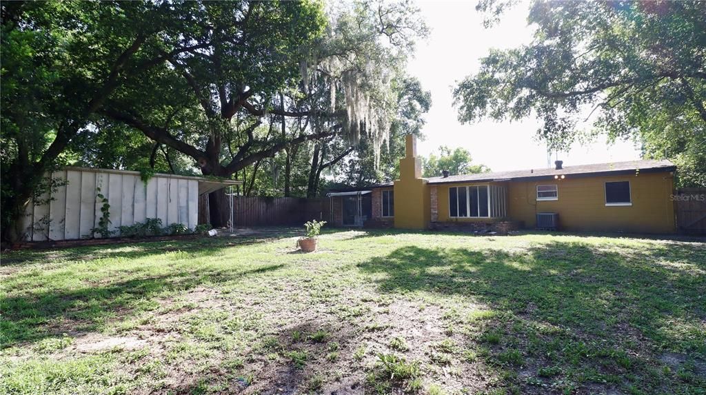 For Sale: $200,000 (3 beds, 1 baths, 1248 Square Feet)