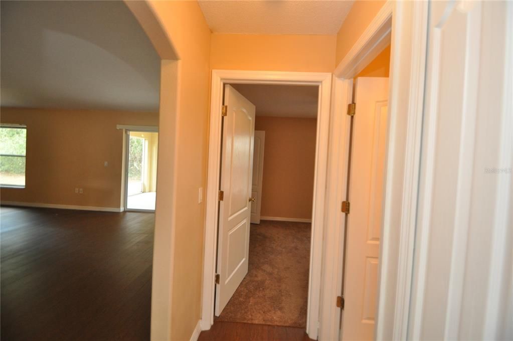 For Rent: $2,000 (3 beds, 2 baths, 2020 Square Feet)