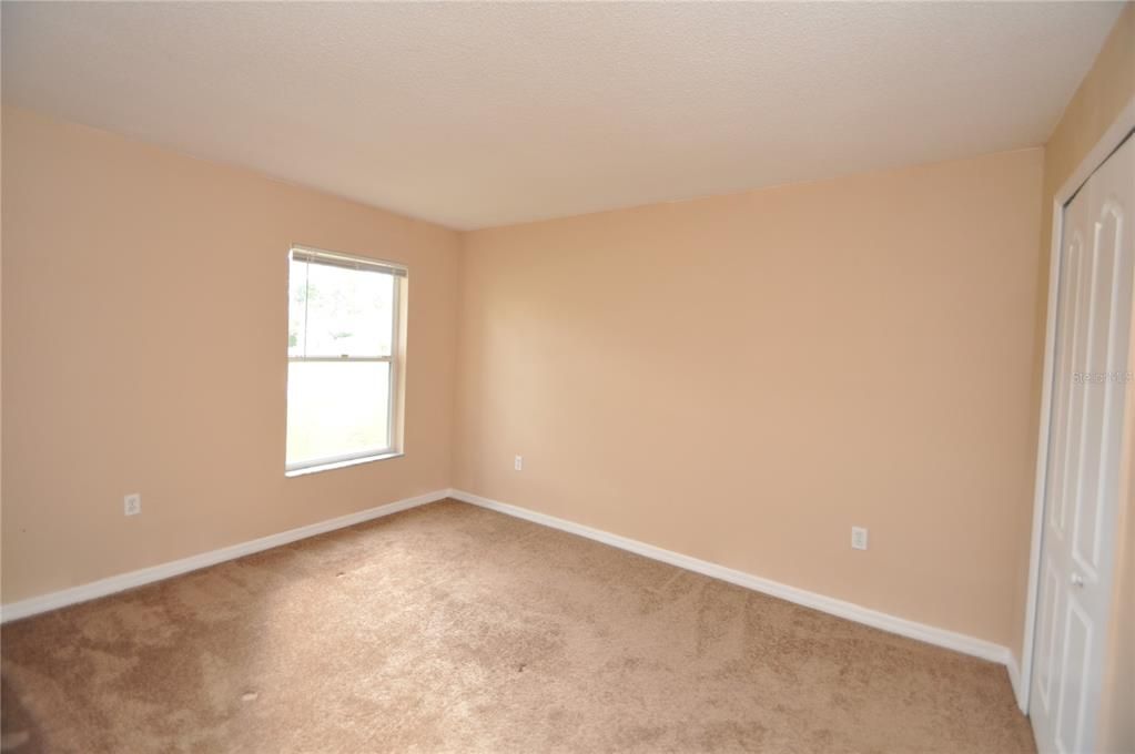 For Rent: $2,000 (3 beds, 2 baths, 2020 Square Feet)