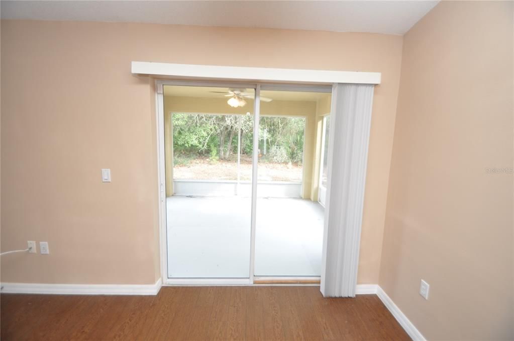 For Rent: $2,000 (3 beds, 2 baths, 2020 Square Feet)