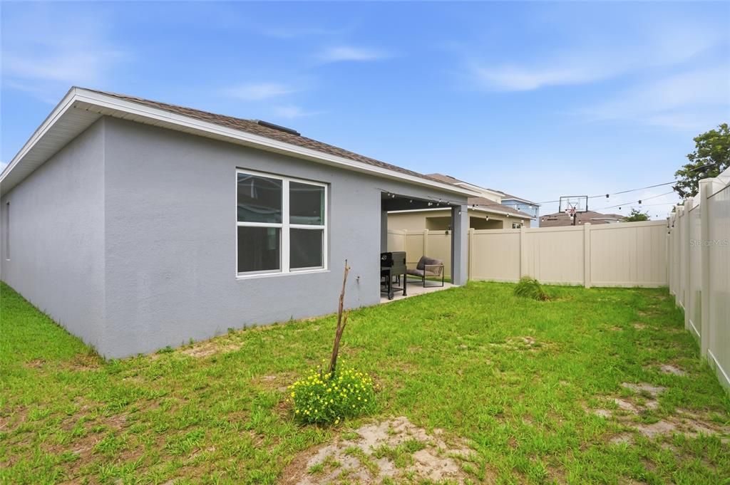 For Sale: $319,000 (3 beds, 2 baths, 1625 Square Feet)
