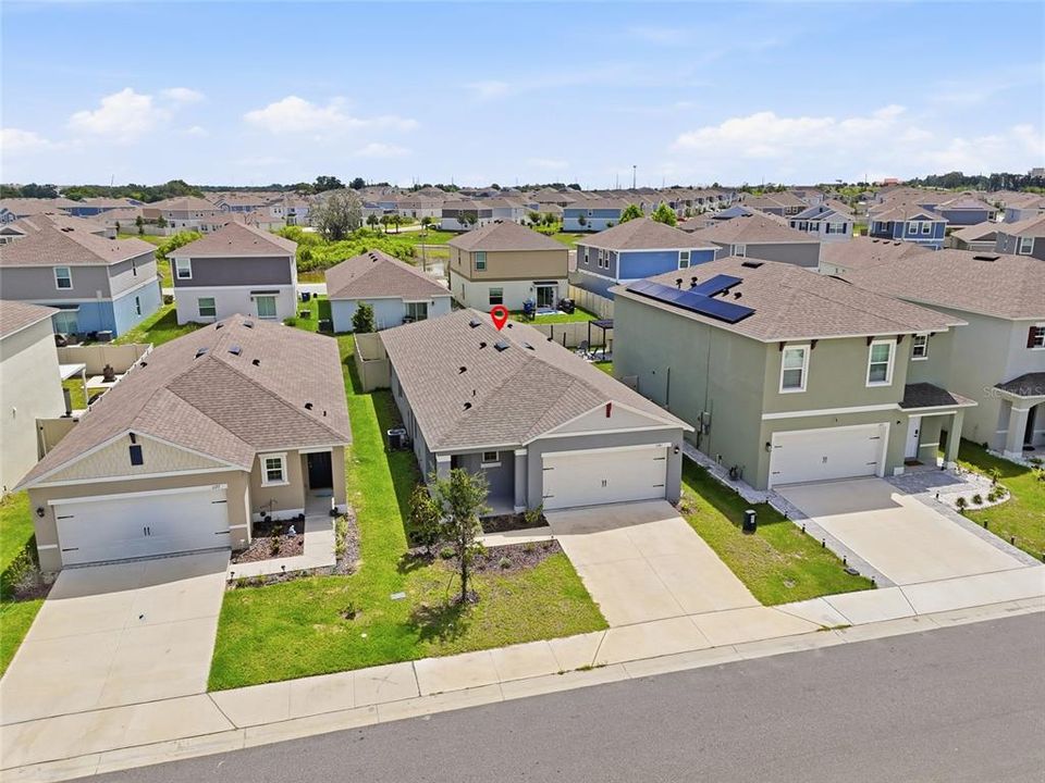 For Sale: $319,000 (3 beds, 2 baths, 1625 Square Feet)