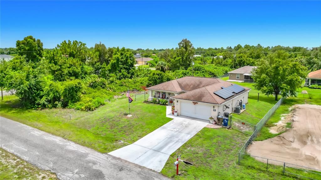 For Sale: $280,000 (3 beds, 2 baths, 1408 Square Feet)