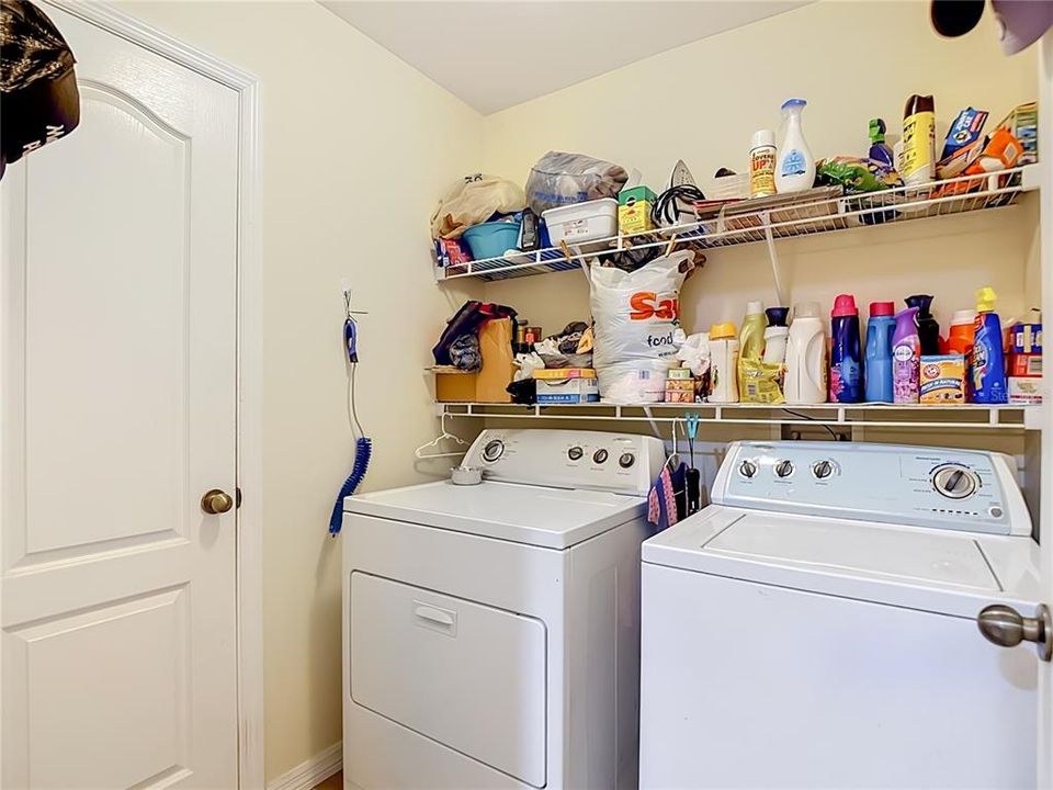 For Sale: $280,000 (3 beds, 2 baths, 1408 Square Feet)