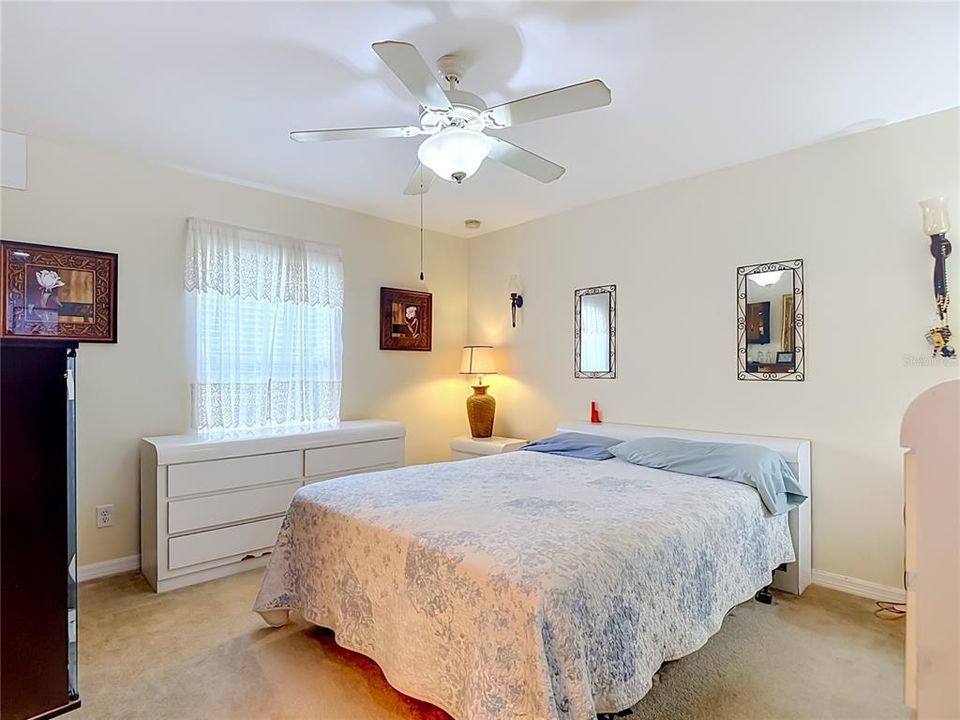 For Sale: $280,000 (3 beds, 2 baths, 1408 Square Feet)