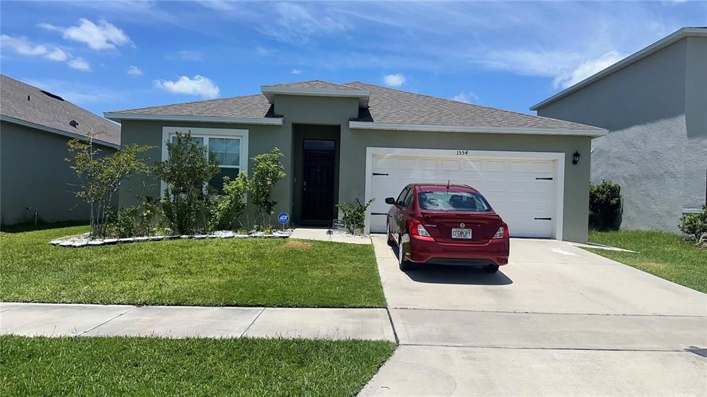 For Rent: $2,450 (4 beds, 2 baths, 1846 Square Feet)