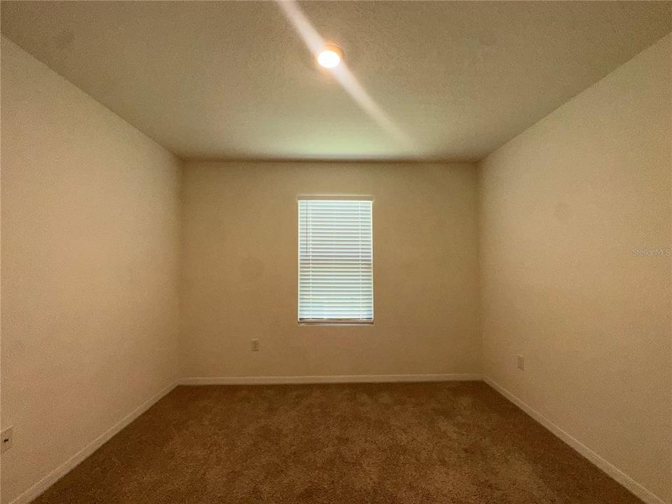 For Rent: $2,450 (4 beds, 2 baths, 1846 Square Feet)