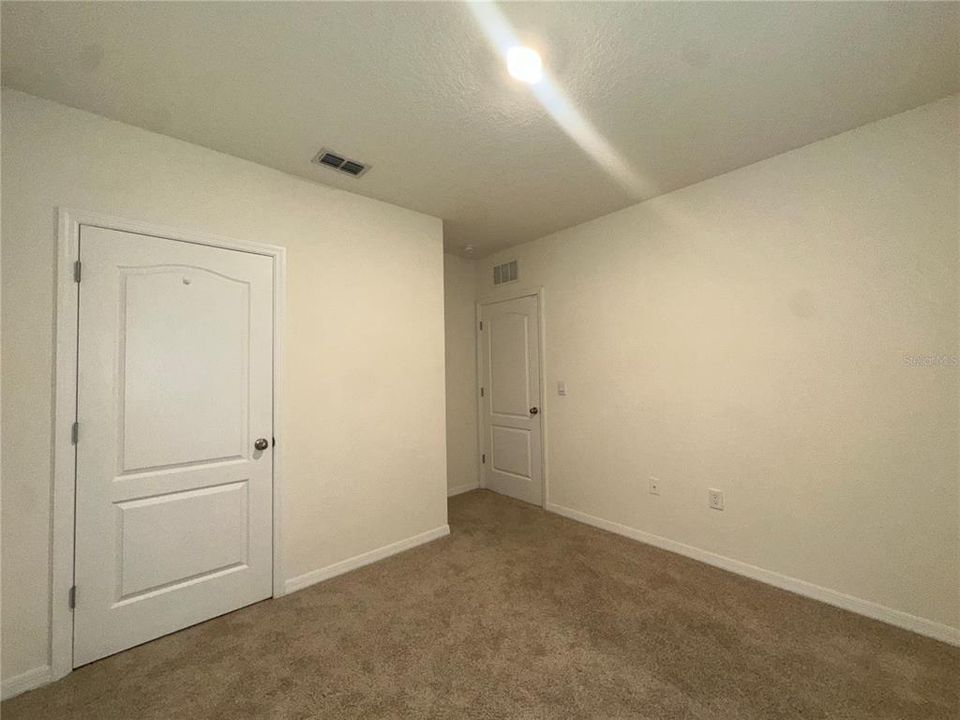 For Rent: $2,450 (4 beds, 2 baths, 1846 Square Feet)