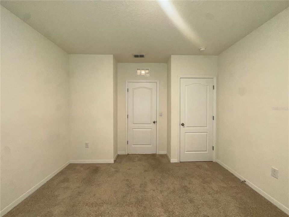 For Rent: $2,450 (4 beds, 2 baths, 1846 Square Feet)
