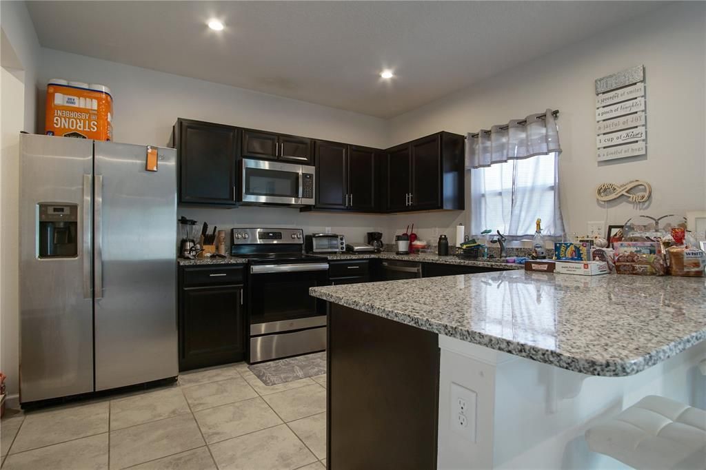 For Rent: $2,100 (4 beds, 2 baths, 2232 Square Feet)