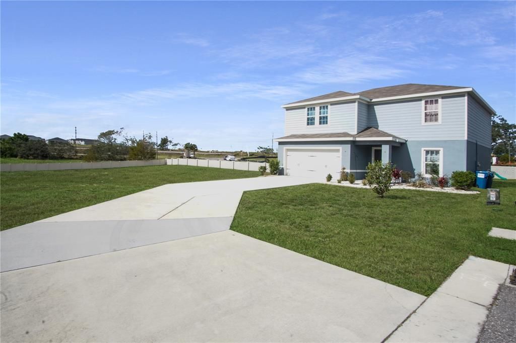 For Rent: $2,100 (4 beds, 2 baths, 2232 Square Feet)