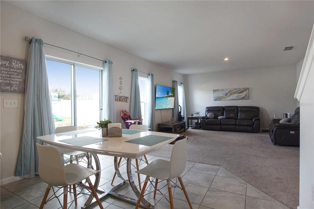 For Rent: $2,100 (4 beds, 2 baths, 2232 Square Feet)