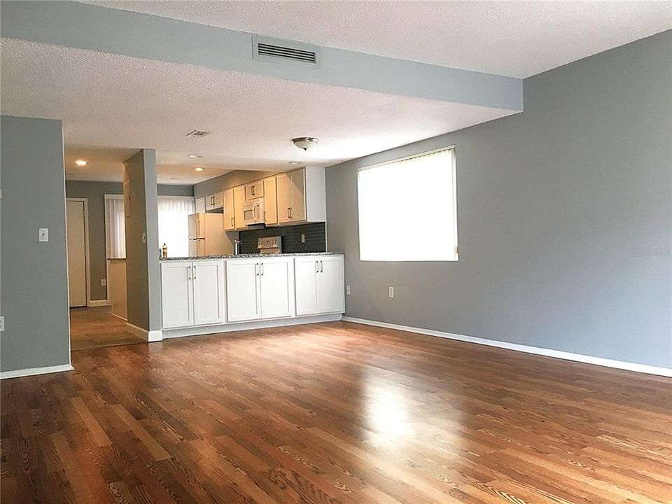 В аренду: $2,495 (2 спален, 2 ванн, 1376 Квадратных фут)