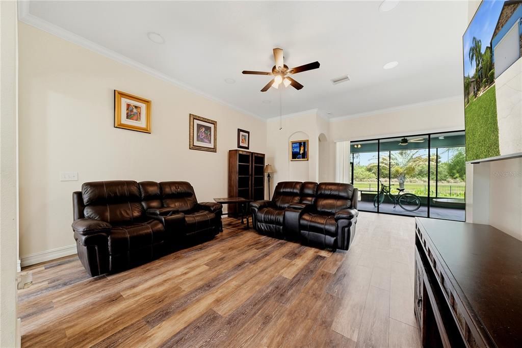 For Sale: $499,999 (4 beds, 3 baths, 2449 Square Feet)