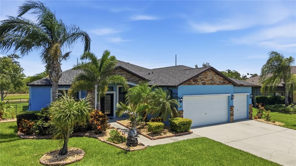 For Sale: $499,999 (4 beds, 3 baths, 2449 Square Feet)