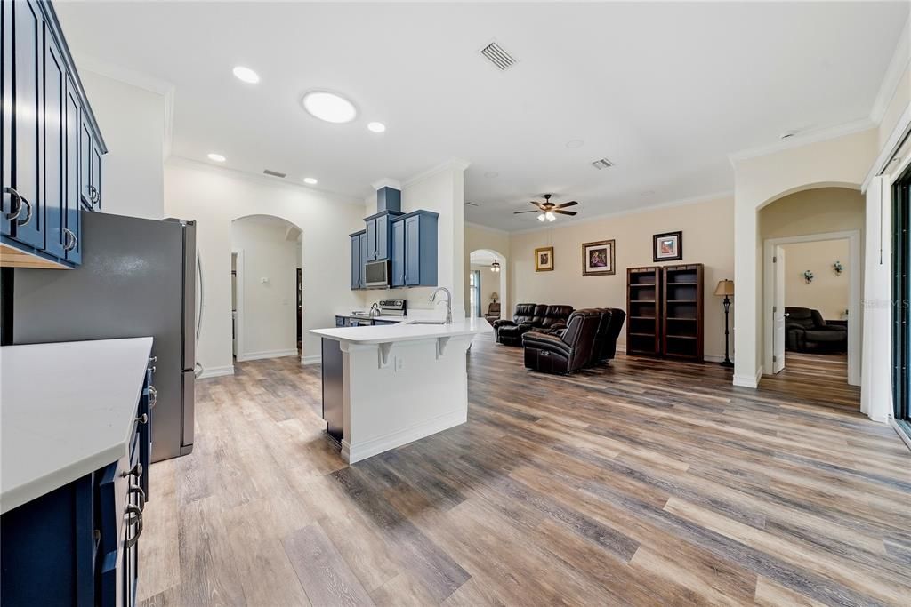 For Sale: $499,999 (4 beds, 3 baths, 2449 Square Feet)