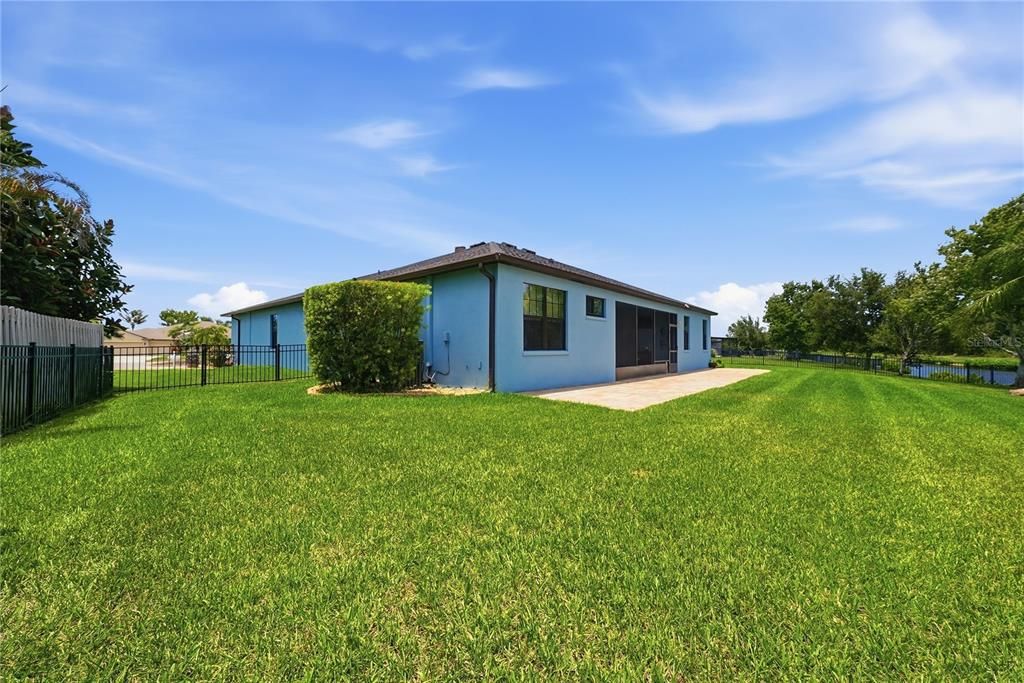 For Sale: $499,999 (4 beds, 3 baths, 2449 Square Feet)