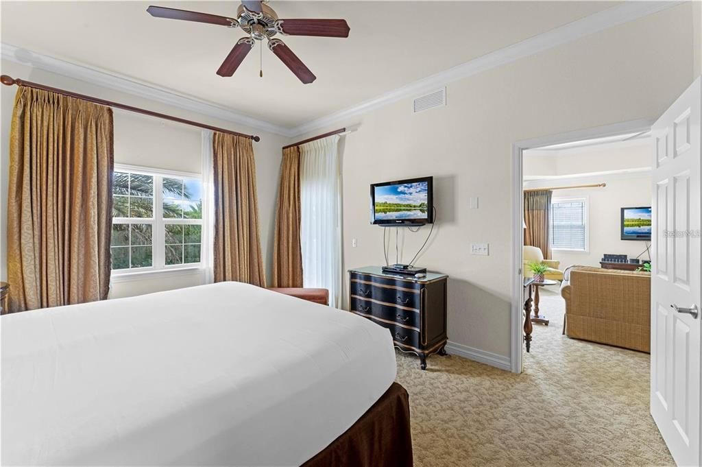 En Venta: $309,900 (3 camas, 3 baños, 1755 Pies cuadrados)