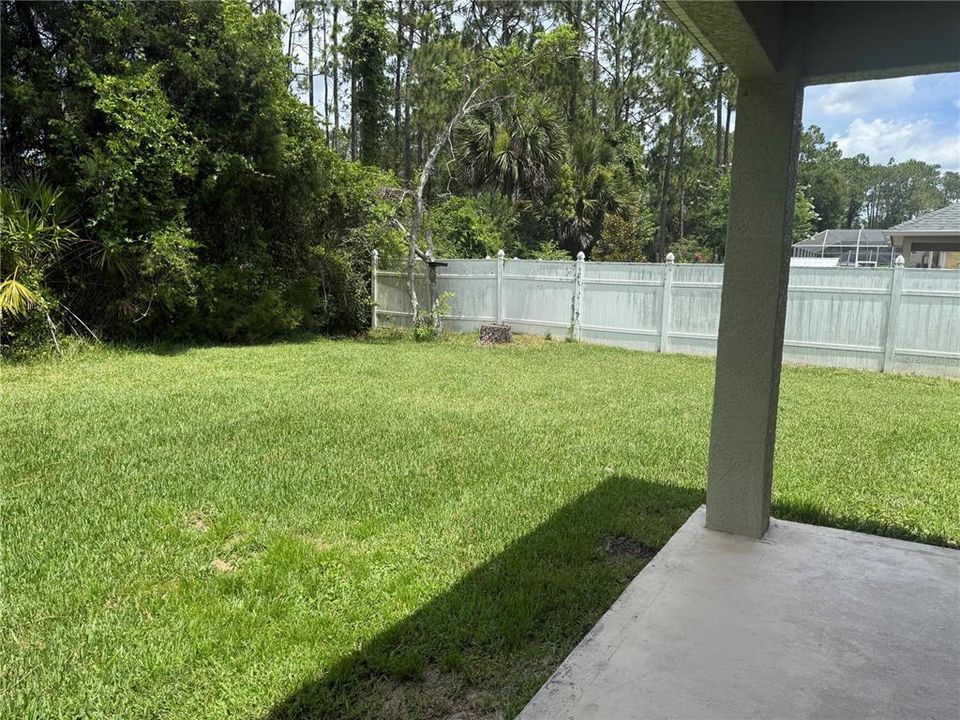 For Rent: $1,800 (3 beds, 2 baths, 1700 Square Feet)