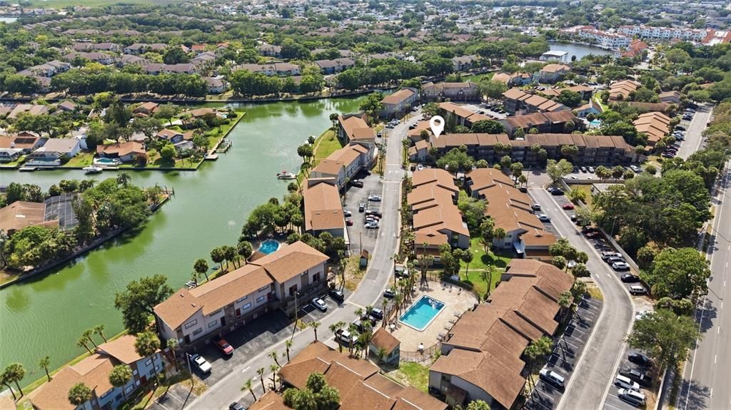 待售: $124,999 (2 贝兹, 2 浴室, 1068 平方英尺)