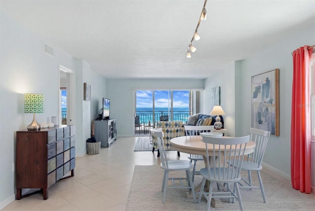 For Sale: $1,199,000 (2 beds, 2 baths, 1282 Square Feet)