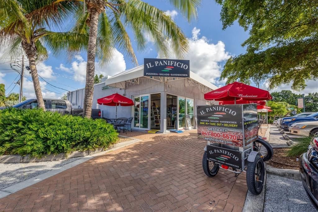 For Sale: $1,199,000 (2 beds, 2 baths, 1282 Square Feet)