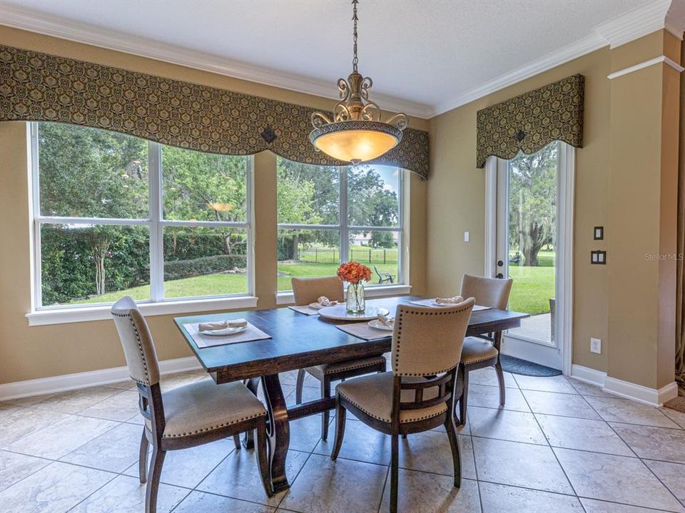 For Sale: $935,000 (4 beds, 3 baths, 4053 Square Feet)