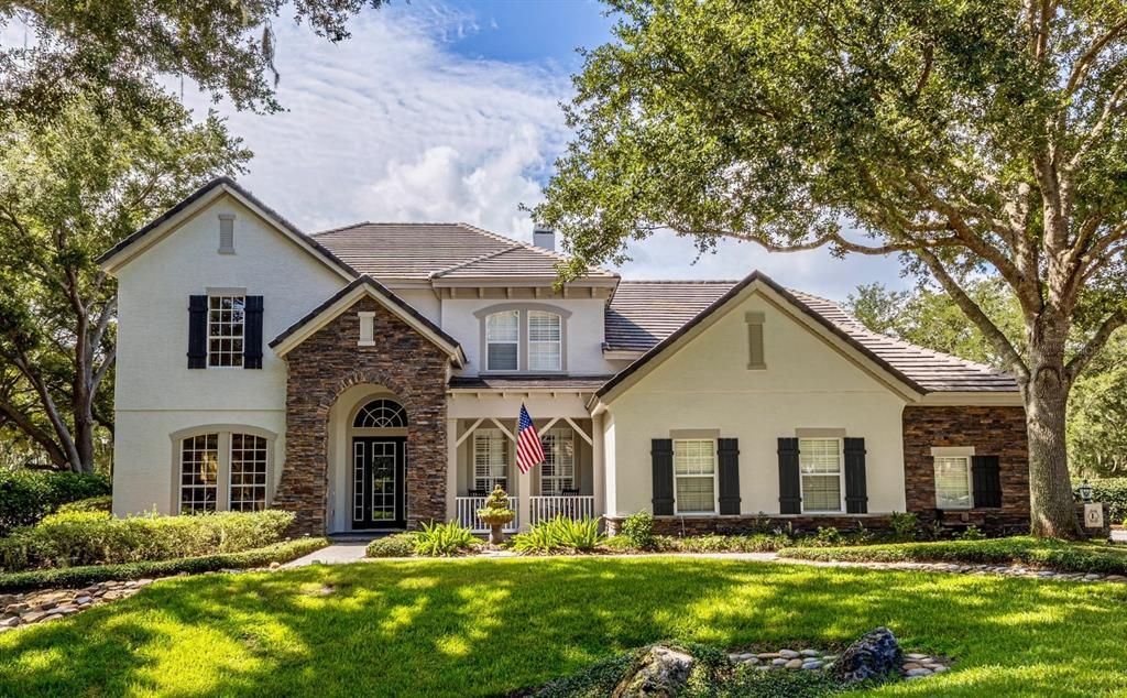 For Sale: $935,000 (4 beds, 3 baths, 4053 Square Feet)