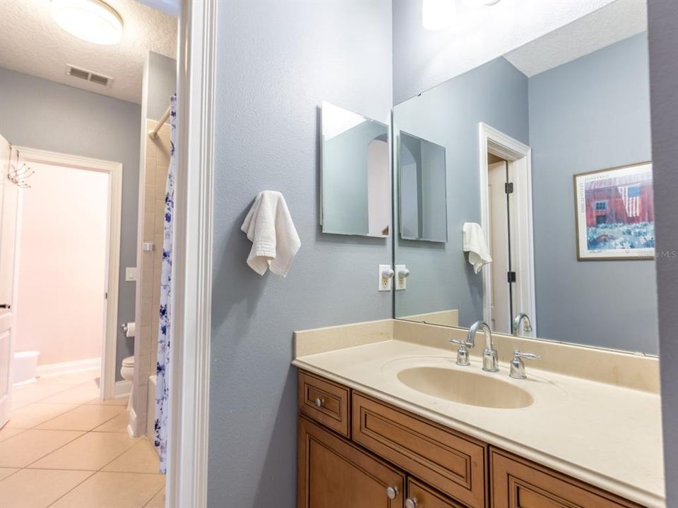 For Sale: $935,000 (4 beds, 3 baths, 4053 Square Feet)