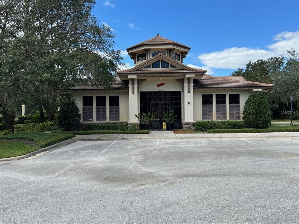 En Venta: $899,000 (4 camas, 3 baños, 4053 Pies cuadrados)