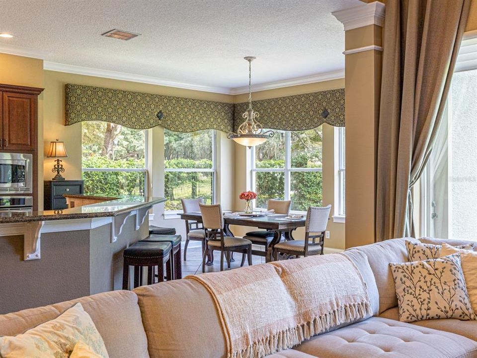 For Sale: $935,000 (4 beds, 3 baths, 4053 Square Feet)