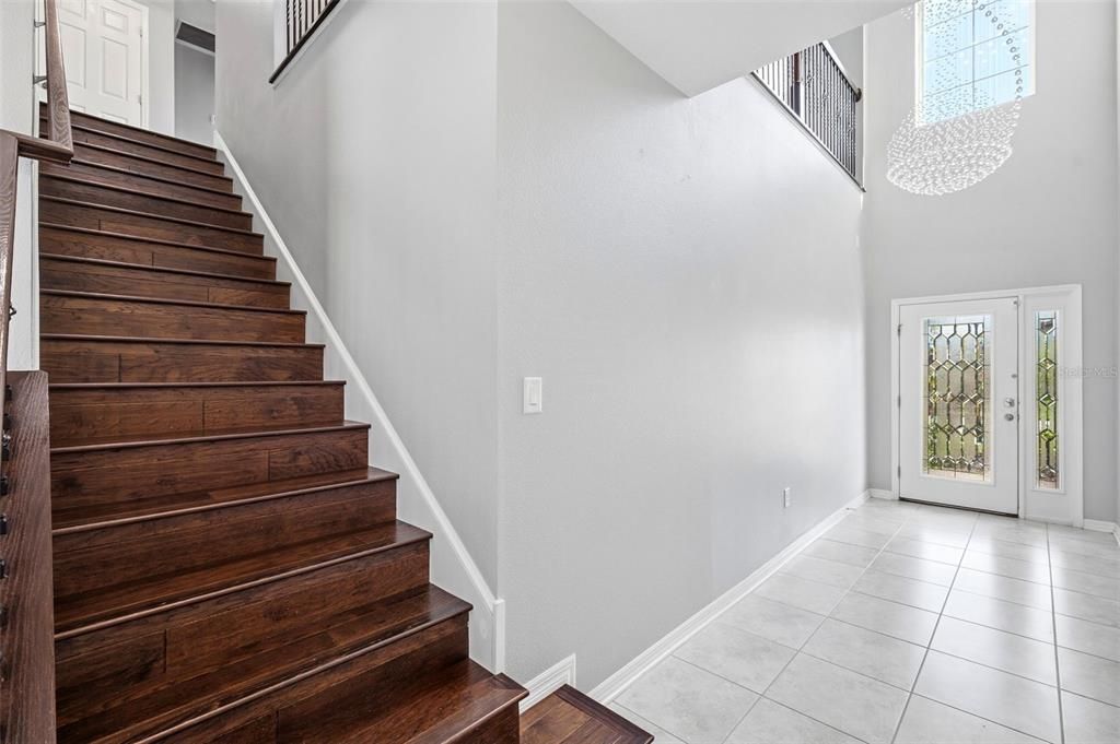 En Venta: $650,000 (5 camas, 3 baños, 3249 Pies cuadrados)