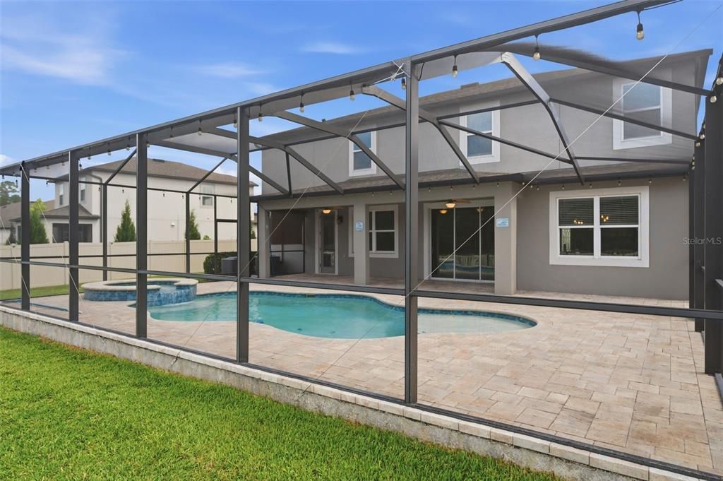 En Venta: $650,000 (5 camas, 3 baños, 3249 Pies cuadrados)