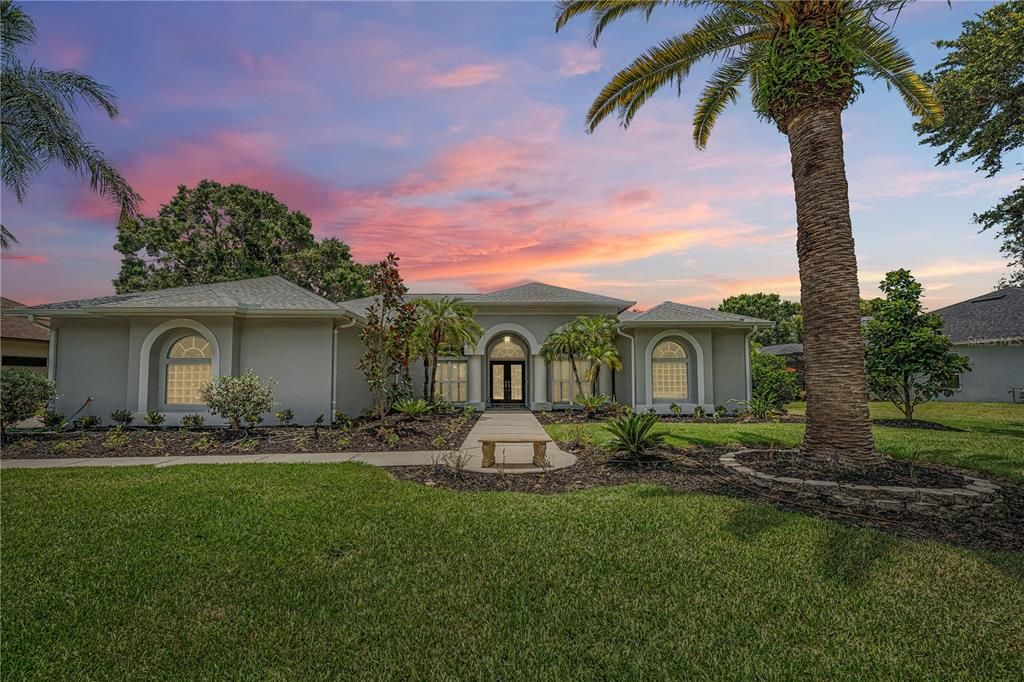 En Venta: $1,065,000 (5 camas, 3 baños, 3042 Pies cuadrados)