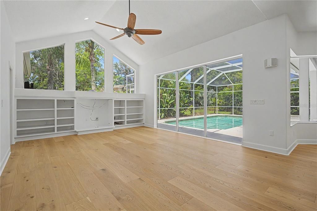 En Venta: $1,065,000 (5 camas, 3 baños, 3042 Pies cuadrados)
