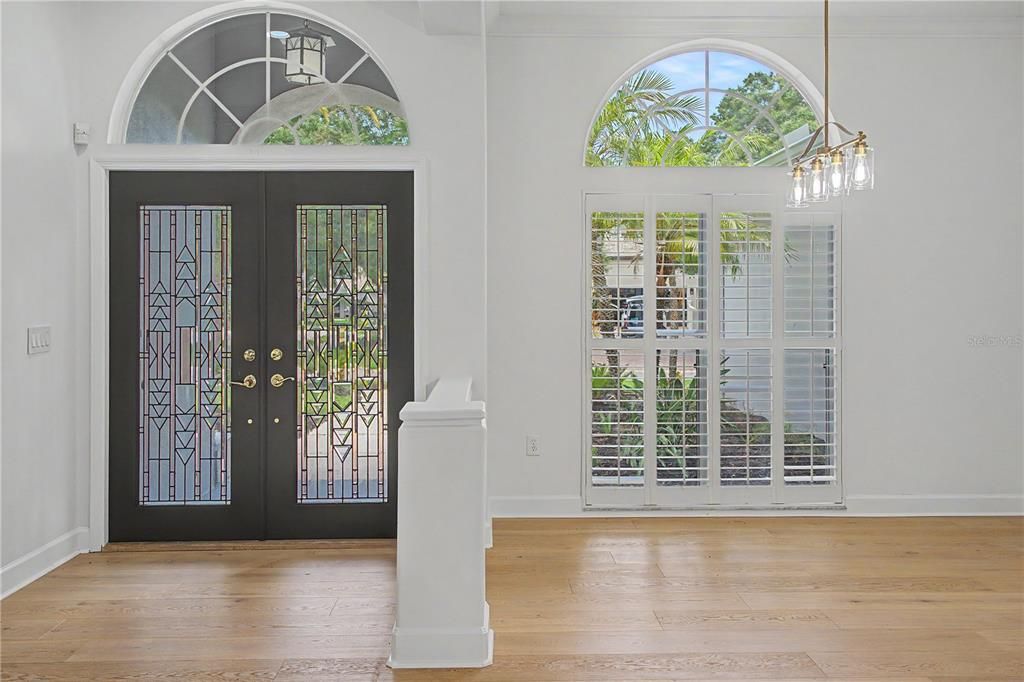 En Venta: $1,065,000 (5 camas, 3 baños, 3042 Pies cuadrados)