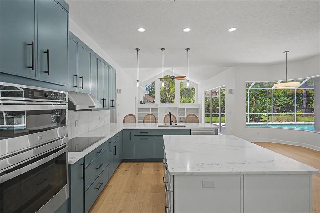 En Venta: $1,065,000 (5 camas, 3 baños, 3042 Pies cuadrados)