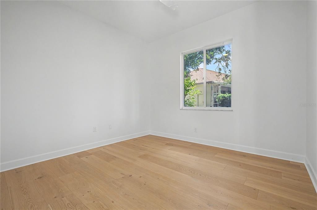 En Venta: $1,065,000 (5 camas, 3 baños, 3042 Pies cuadrados)