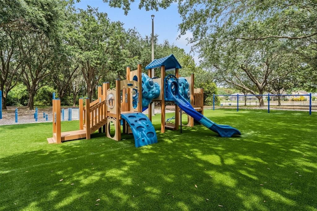 En Venta: $1,065,000 (5 camas, 3 baños, 3042 Pies cuadrados)
