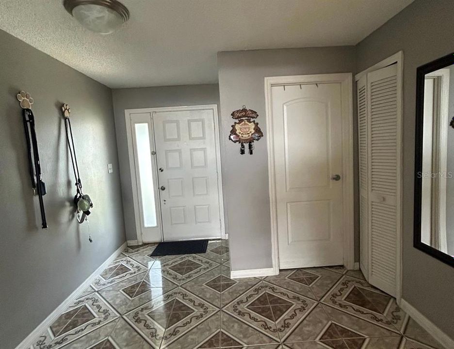 For Sale: $369,990 (3 beds, 2 baths, 1425 Square Feet)