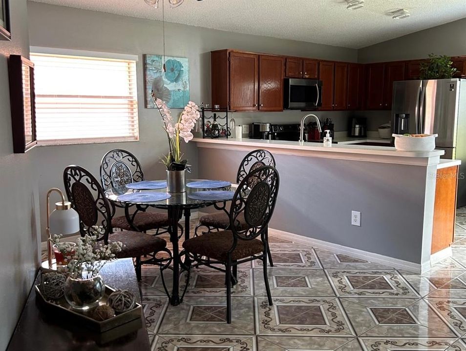 For Sale: $369,990 (3 beds, 2 baths, 1425 Square Feet)