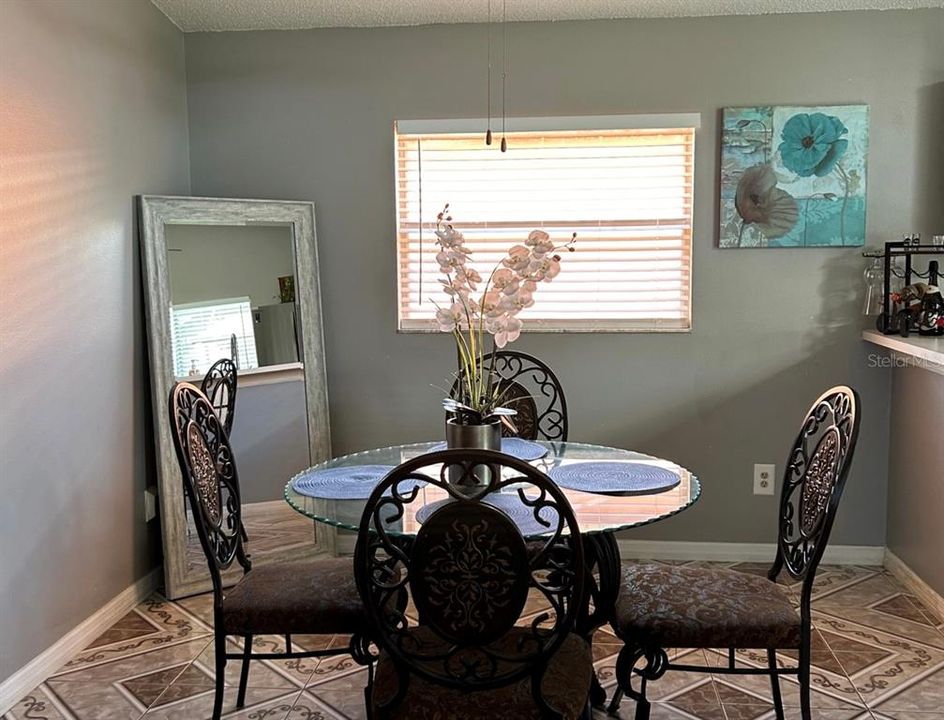 For Sale: $369,990 (3 beds, 2 baths, 1425 Square Feet)