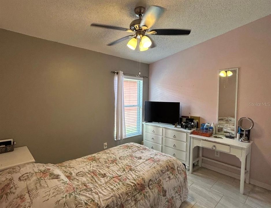 For Sale: $369,990 (3 beds, 2 baths, 1425 Square Feet)