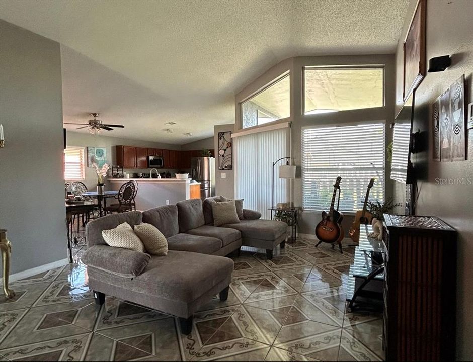 For Sale: $369,990 (3 beds, 2 baths, 1425 Square Feet)
